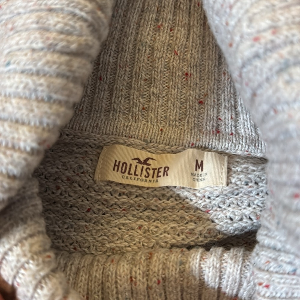 Sweater - Picture 6 of 6